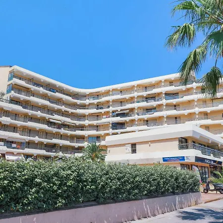 Studio Acapulco-3 *